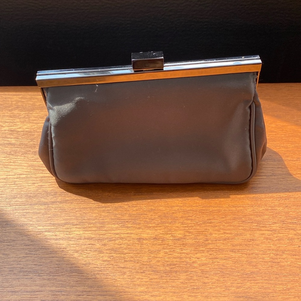 Clutch, silk